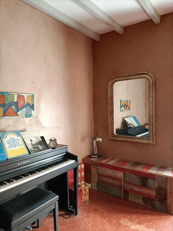 הוילה Aramon A Deux Pas D'Avignon מראה חיצוני תמונה