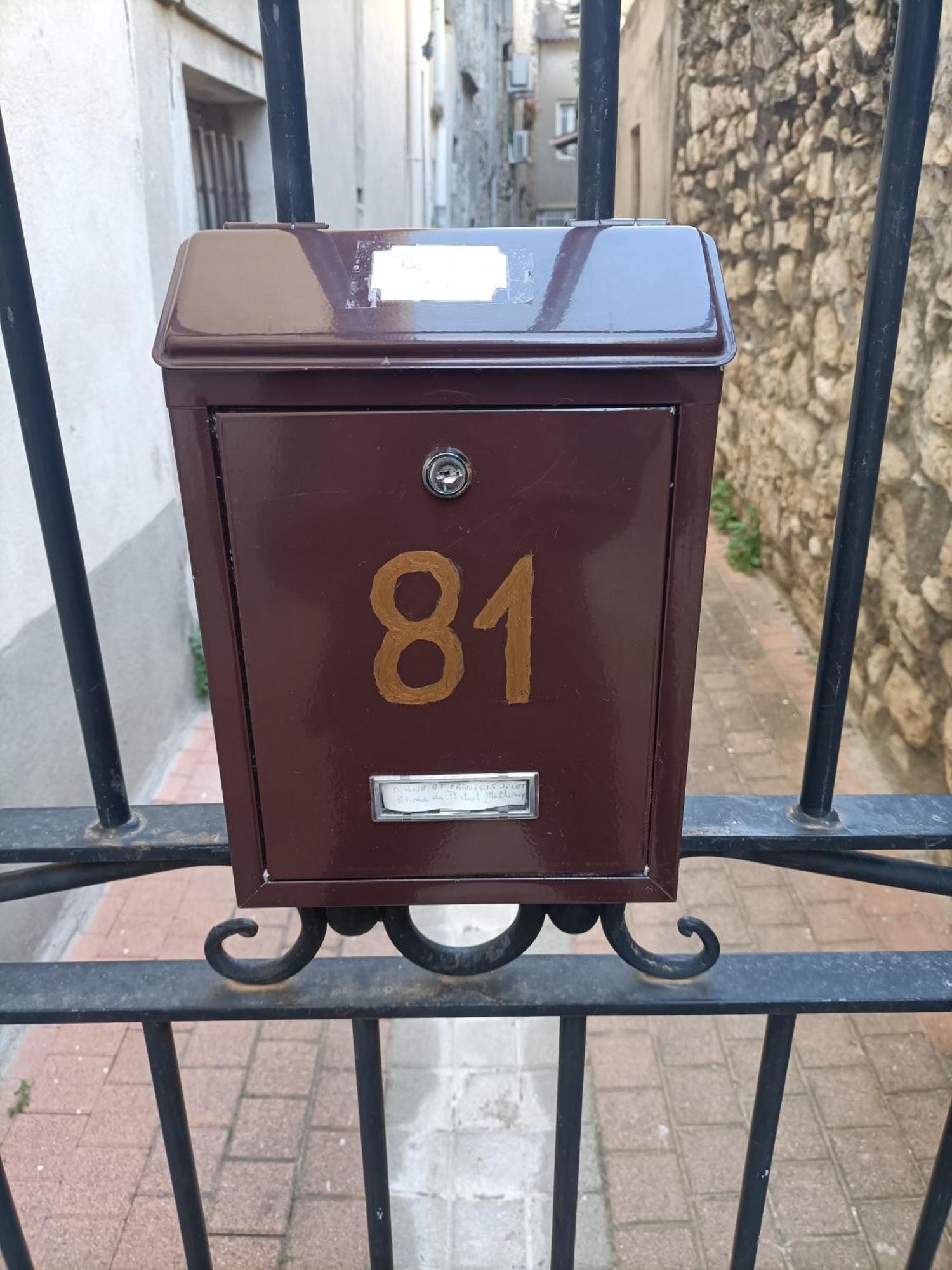 הוילה Aramon A Deux Pas D'Avignon מראה חיצוני תמונה