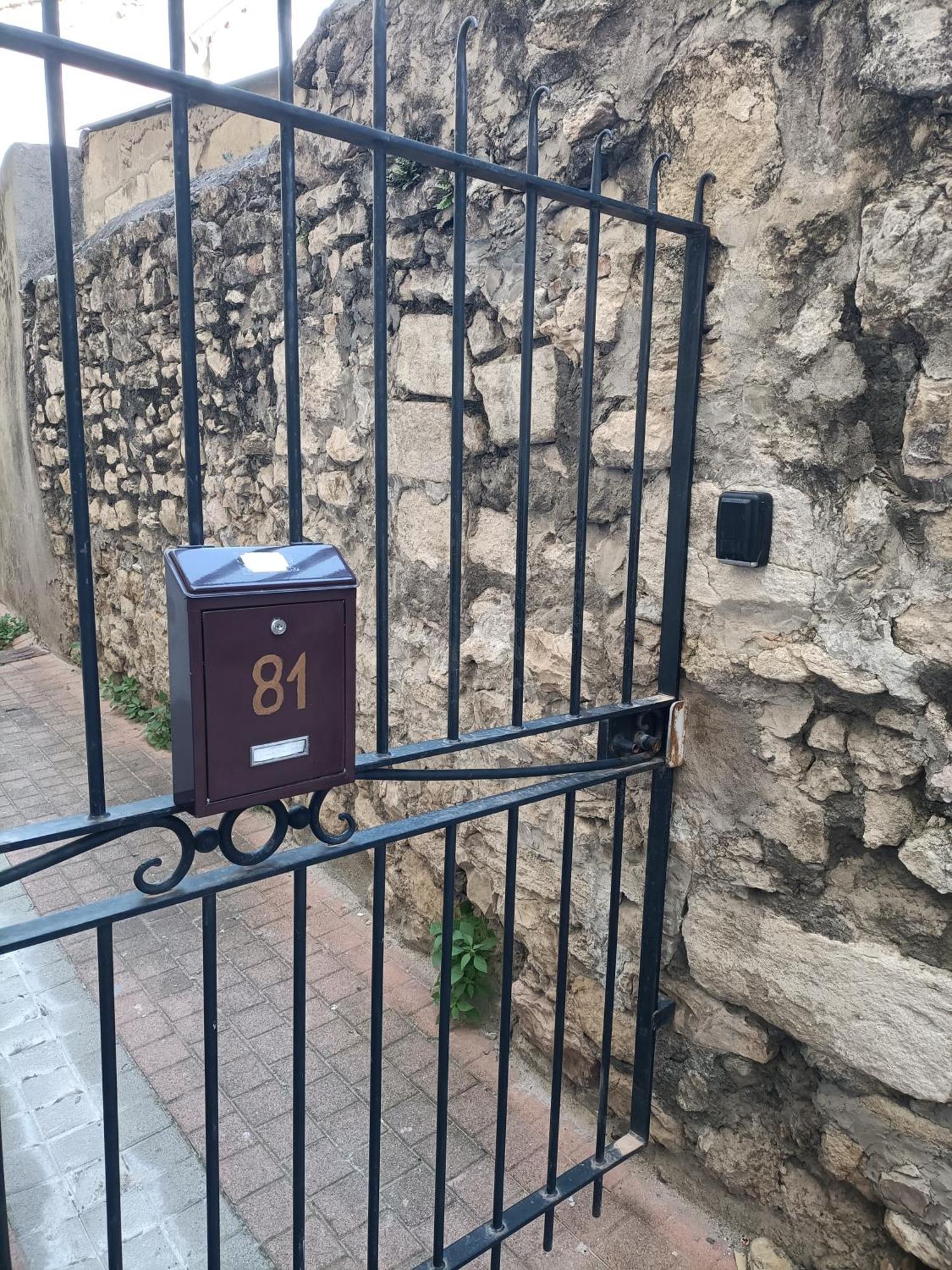 הוילה Aramon A Deux Pas D'Avignon מראה חיצוני תמונה